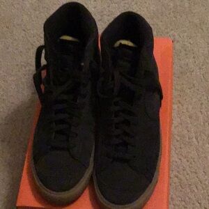 Nike Blazer Mid ‘77